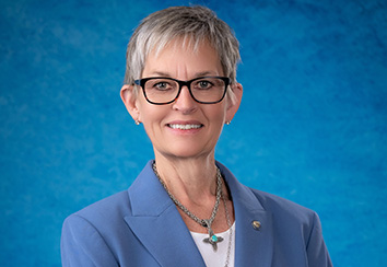 Claudia Eisenmann